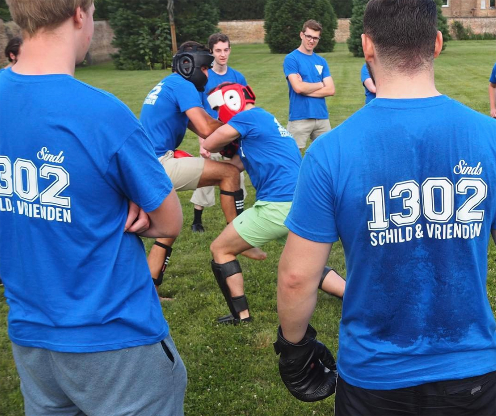 Schild En Vrienden Lalt Right Flamande En Action Solidaire